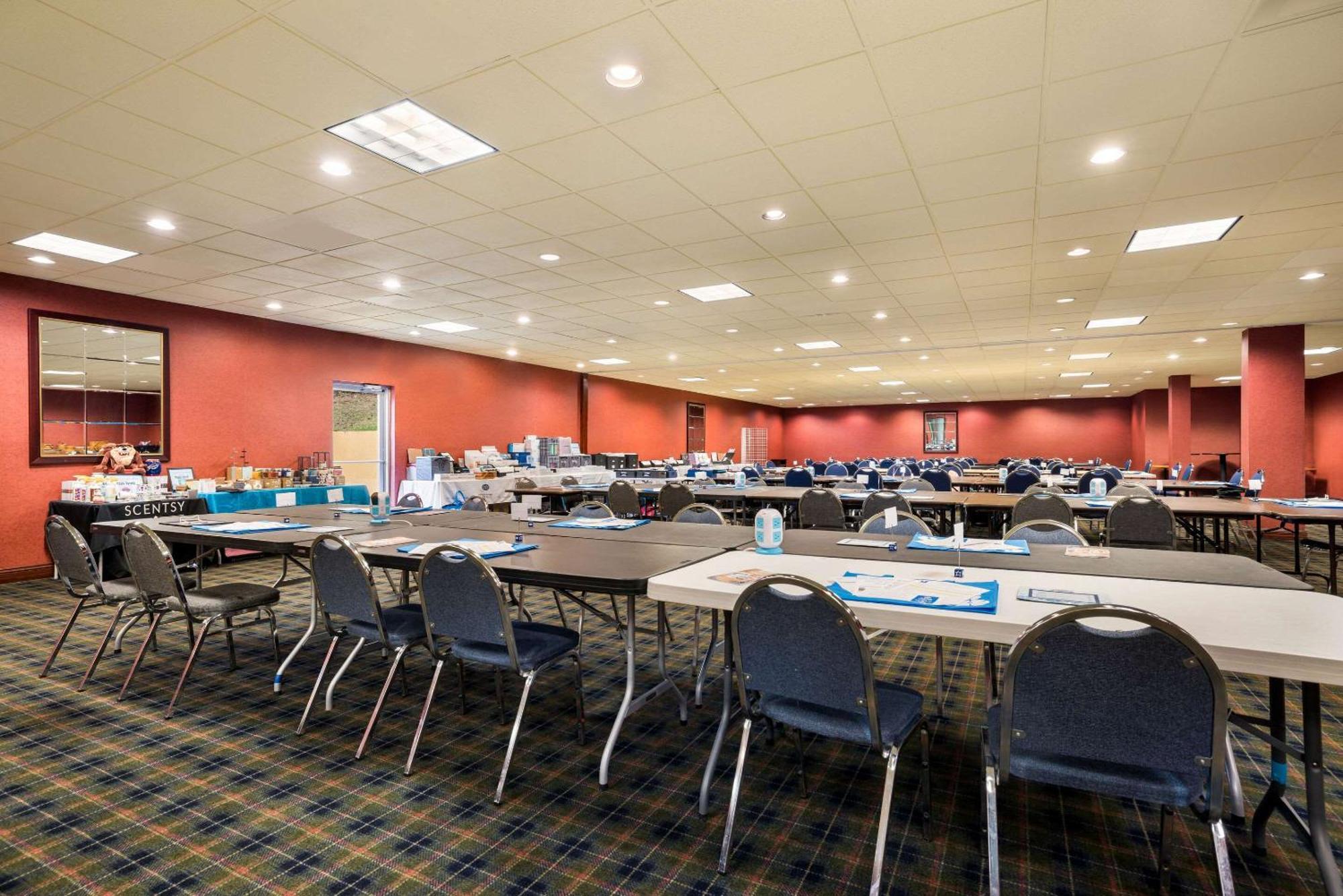 Suburban Studios Syracuse Fairgrounds מראה חיצוני תמונה